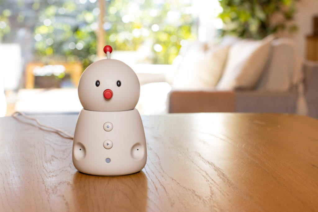 シニア向けコミュニケーションサービスにBOCCO emoが採用